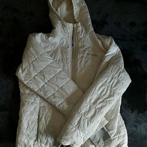 Cream Columbia puffer jacket xl
